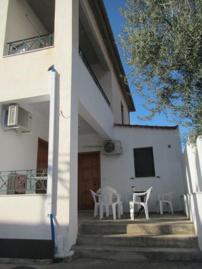 "Action" House In Leonidio 4-Beds Apartamento Exterior foto